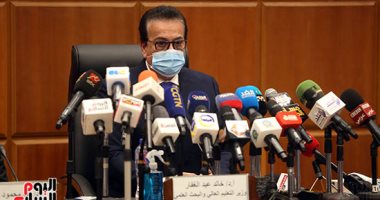 حصاد الوزارات.. الصحة: إمكانية تغيير مكان تلقى الجرعة التنشيطية بالخط الساخن