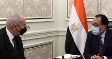 يحيى زكى: شركات عالمية أبدت رغبتها لإقامة مشروعات طاقة نظيفة بالمنطقة الاقتصادية