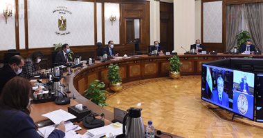 رئيس الوزراء يتابع خطوات زيادة الاعتماد على الطاقة المتجددة بالكهرباء