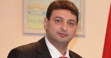 رئيس الجالية المصرية بأوكرانيا: الجالية بخير وملتزمون بالبقاء فى المنازل رئيس الجالية المصرية بأوكرانيا: الجالية بخير وملتزمون بالبقاء فى المنازل