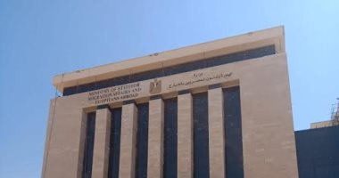 الهجرة تعلن فتح باب التسجيل لفنيين الكهرباء والمعادن للعمل فى ألمانيا