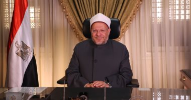 المفتى: لا شك بآيات القرآن الكريم والاجتهاد فيها يضر باستقرار الأمن المجتمعى المفتى: لا شك بآيات القرآن الكريم والاجتهاد فيها يضر باستقرار الأمن المجتمعى