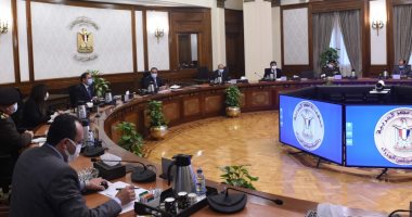 مدبولى: توجيهات من الرئيس السيسي بتنفيذ مشروعات تحقق القيمة المضافة من خام الفوسفات