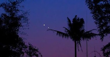 لا يفوتكم.. كوكب الزهرة يلمع بالسماء اليوم فى أجمل المناظر المشاهدة بالعين المجردة لا يفوتكم.. كوكب الزهرة يلمع بالسماء اليوم فى أجمل المناظر المشاهدة بالعين المجردة