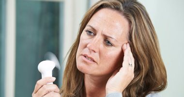 علامات تشير لبدء مرحلة انقطاع الطمث.. طرق تساعدك على تخطيها