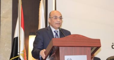 وزير العدل يعلن لائحة قانون الشهر العقارى لتسجيل العقارات والشقق.. بث مباشر