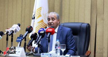 وزير التموين يطمئن الجميع من معرض أهلا رمضان: جميع السلع متوفرة بتخفيض 30%