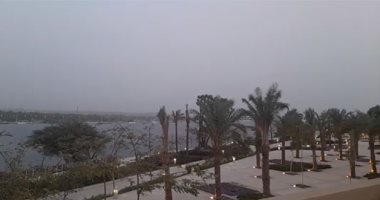 شبورة ترابية تغطى سماء أسوان بعد ارتفاع درجات الحرارة لـ39.. لايف شبورة ترابية تغطى سماء أسوان بعد ارتفاع درجات الحرارة لـ39.. لايف