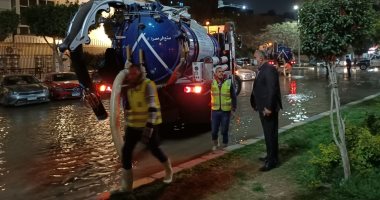 انفجار ماسورة مياه فى شارع جامعة الدول العربية بالمهندسين.. صور انفجار ماسورة مياه فى شارع جامعة الدول العربية بالمهندسين.. صور