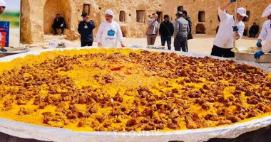 كسكسى چامبو.. ليبيا تبهر العالم بأكبر صحن قطره 4 أمتار ويحوى لحوم 4 جمال