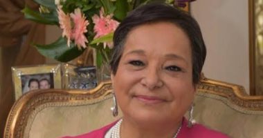 وصول جثمان أنيسة حسونة لمسجد الشرطة بـ6 أكتوبر استعدادا لأداء صلاة الجنازة وصول جثمان أنيسة حسونة لمسجد الشرطة بـ6 أكتوبر استعدادا لأداء صلاة الجنازة