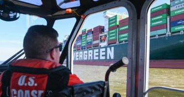 تعطل الملاحة فى خليج تشيسابيك الأمريكى بسبب جنوح سفينة "إيفر جرين"