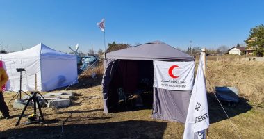 الهلال الأحمر المصرى يفتتح أول نقطة إغاثة على الحدود الأوكرانية- البولندية