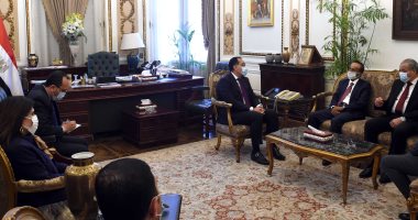 مستثمر إماراتى يعرض إقامة مشروعات بقطاع التجزئة والاستثمار بالمناطق اللوجيستية مستثمر إماراتى يعرض إقامة مشروعات بقطاع التجزئة والاستثمار بالمناطق اللوجيستية