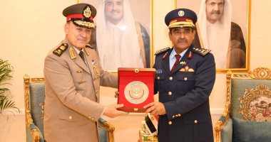 رئيس الأركان يعود من قطر عقب مشاركته فى فعاليات معرض (ديمدكس – 2022)