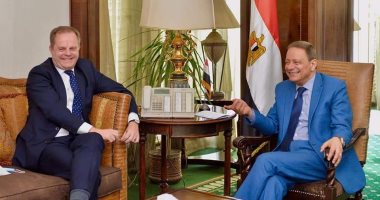 السفير البريطانى: حياة كريمة مبادرة عظيمة.. ومصر ستعود لمكانتها الطبيعية