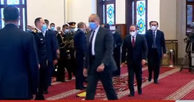 الرئيس السيسى يصل مسجد المشير لأداء صلاة الجمعة
