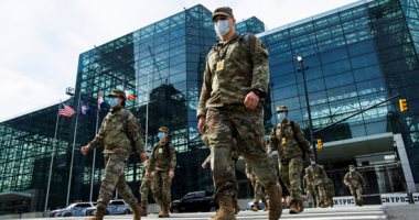 قائد الأسطول الخامس الأمريكى: نسعى لنشر 100 مركبة بحرية مسيرة فى الخليج