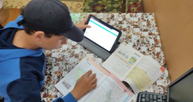 التعليم تعقد اليوم تدريبا لطلاب الثانى الثانوى على استخدام التابلت فى الرياضيات