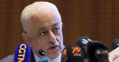 وزير التعليم: إتاحة 3 مجلدات مفاهيم رقميا لطلاب الثالث الثانوى.. الخميس وزير التعليم: إتاحة 3 مجلدات مفاهيم رقميا لطلاب الثالث الثانوى.. الخميس