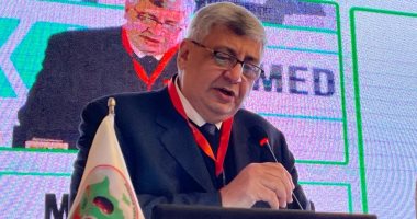 عوض تاج الدين: علاج 2 مليون شخص ضمن مبادرة قوائم الانتظار بتكلفة 9.9 مليار جنيه عوض تاج الدين: علاج 2 مليون شخص ضمن مبادرة قوائم الانتظار بتكلفة 9.9 مليار جنيه