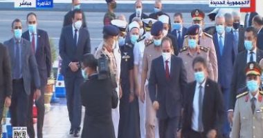الرئيس السيسى يصل مسجد المشير لأداء صلاة العيد