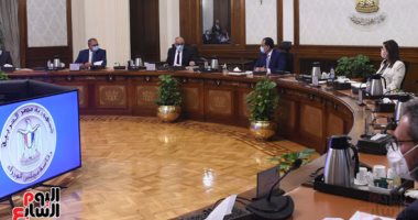 مدبولى يوجه الوزراء بتكثيف التواجد فى مقرات الحى الحكومى بالعاصمة الإدارية مدبولى يوجه الوزراء بتكثيف التواجد فى مقرات الحى الحكومى بالعاصمة الإدارية