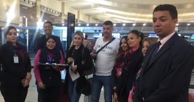 مطار القاهرة يحتفل مع المسافرين بمناسبة مرور 59 عامآ على إنشائه.. صور مطار القاهرة يحتفل مع المسافرين بمناسبة مرور 59 عامآ على إنشائه.. صور