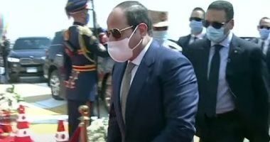 الرئيس السيسي يصل مقر افتتاح مشروع مستقبل مصر للإنتاج الزراعى
