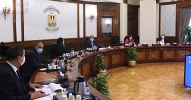 رئيس الوزراء يُتابع خطوات تعزيز التعاون فى الصناعة بين مصر والإمارات والأردن رئيس الوزراء يُتابع خطوات تعزيز التعاون فى الصناعة بين مصر والإمارات والأردن