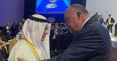 سامح شكرى يلتقى وزيرى خارجية قطر والكويت خلال مشاركته فى منتدى دافوس
