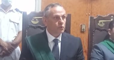 رسائل رئيس محكمة جنايات كفر الشيخ قبل نطق حكم إعدام قاتل الطفة سجدة.. لايف رسائل رئيس محكمة جنايات كفر الشيخ قبل نطق حكم إعدام قاتل الطفة سجدة.. لايف