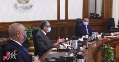 رئيس الوزراء: نحرص على مشاركة فاعلة للقطاع الخاص بمشروعات تحلية مياه البحر.. صور رئيس الوزراء: نحرص على مشاركة فاعلة للقطاع الخاص بمشروعات تحلية مياه البحر.. صور