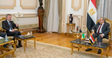 وزير الإنتاج الحربى يلتقى سفير إيطاليا بمصر لبحث سبل تعميق التعاون الصناعى