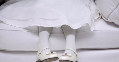 أمن الوادى الجديد ينقذ طفلة قبل زواجها بدقائق وينهى حفل الزفاف ويضبط المتورطين أمن الوادى الجديد ينقذ طفلة قبل زواجها بدقائق وينهى حفل الزفاف ويضبط المتورطين