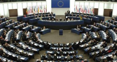 البرلمان الأوروبى يعتمد منح أوكرانيا ومولدوفا وضع الدول المرشحة للانضمام للاتحاد