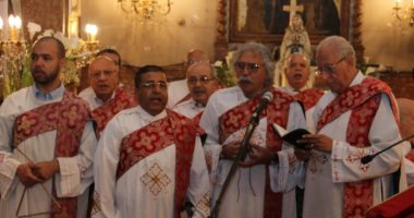 تعرف على مواعيد قداسات الكنيسة الأرثوذكسية فى عيد العنصرة