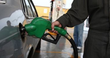 لأول مرة.. متوسط سعر البنزين فى الولايات المتحدة يتخطى 5 دولارات للجالون