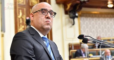 وزير الإسكان يُتابع مشروعات تجمع "غرب كارفور " بالإسكندرية ورشيد الجديدة