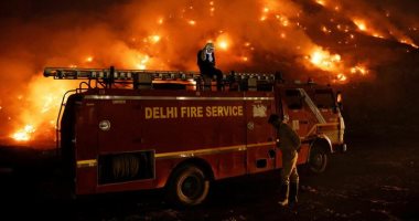 الحماية المدنية تسيطر على حريق مقهى داخل عقار سكنى بـ 6 أكتوبر..  فيديو