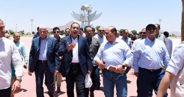 رئيس الوزراء يتفقد أعمال تطوير مدخل مدينة شرم الشيخ وميدانى السلام والصداقة رئيس الوزراء يتفقد أعمال تطوير مدخل مدينة شرم الشيخ وميدانى السلام والصداقة