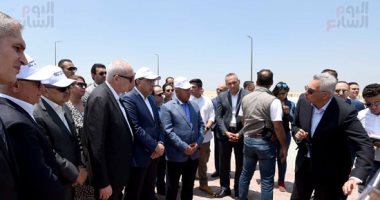 رئيس الوزراء يتفقد مستجدات أعمال المنطقة الصناعية بشرق بورسعيد.. صور