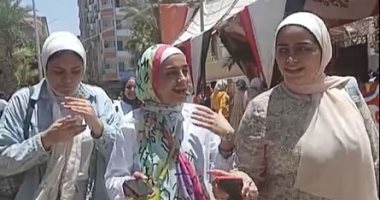 دخول طلاب الثانوية العامة اللجان استعدادا لامتحان اللغة العربية دخول طلاب الثانوية العامة اللجان استعدادا لامتحان اللغة العربية