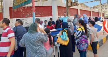 التعليم: امتحان اللغة العربية للثانوية العامة للطلاب المكفوفين بلا مشاكل التعليم: امتحان اللغة العربية للثانوية العامة للطلاب المكفوفين بلا مشاكل