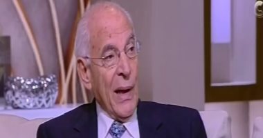 فاروق الباز: تلسكوب جيمس ويب بعيد عن الأرض وينظر إلى أطراف الكون فاروق الباز: تلسكوب جيمس ويب بعيد عن الأرض وينظر إلى أطراف الكون