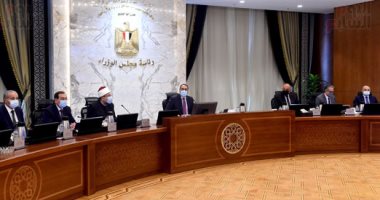 الحكومة: أولوياتنا تتمثل فى سرعة اتخاذ سياسات تضمن استقرار الأوضاع الاقتصادية الحكومة: أولوياتنا تتمثل فى سرعة اتخاذ سياسات تضمن استقرار الأوضاع الاقتصادية