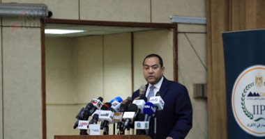 رئيس التنظيم والإدارة: المتقدم لمسابقة الـ30 ألف معلم يذاكر جغرافيا وتاريخ