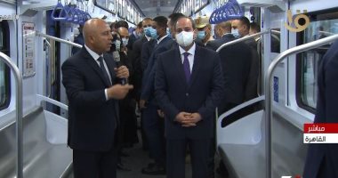 وزير النقل: القطار الكهربائى الجديد يشمل 19 محطة ويستقبل مليون راكب يوميا