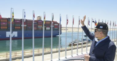 أسامة ربيع: قناة السويس تحقق أعلى إيراد سنوى فى تاريخها بـ7 مليارات دولار أسامة ربيع: قناة السويس تحقق أعلى إيراد سنوى فى تاريخها بـ7 مليارات دولار