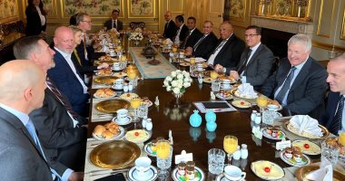 وزير الخارجية يلتقى ممثلى مجتمع الأعمال والمؤسسات التمويلية ببريطانيا